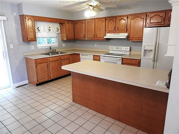 4th image of 314 Forest Cir