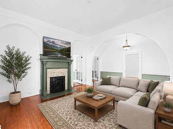5th image of 117 Asbury Ave