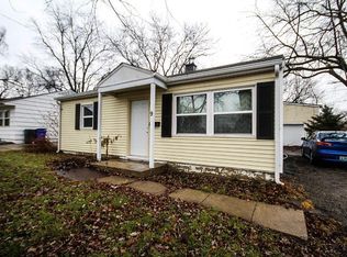 9 7th Dr, Decatur, IL 62521