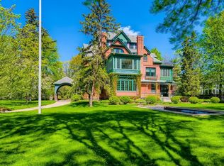 4 Crocus Hl, Saint Paul, MN 55102