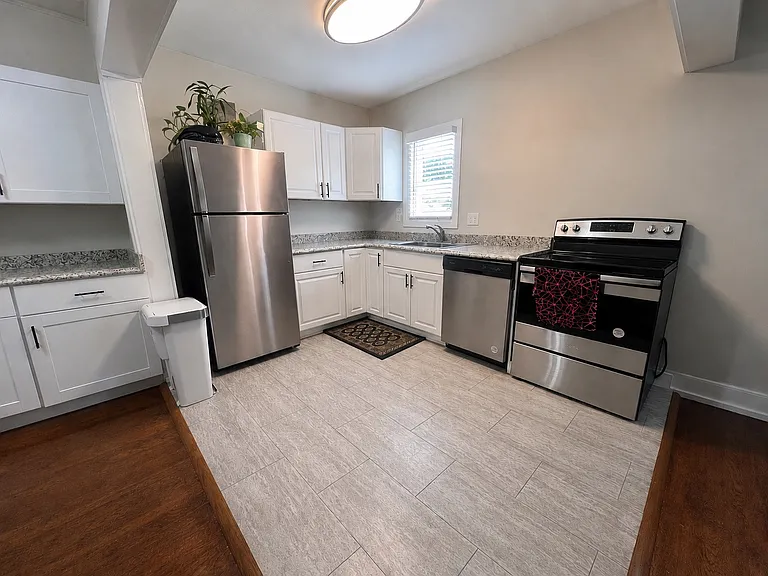 5458 Goodwin Ave #4 — Photo 3