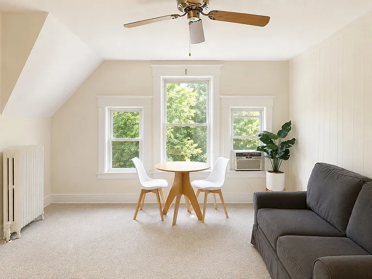 160 Midland Ave #3 — Photo 2