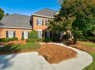 7645 S Spalding Lake Dr, Sandy Springs, GA 30350