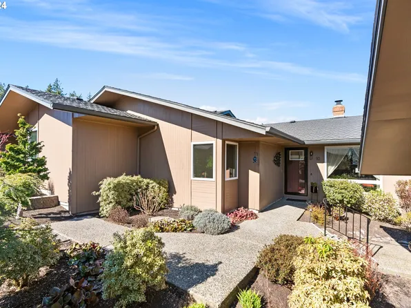 10 Condolea Dr, Lake Oswego, OR 97035