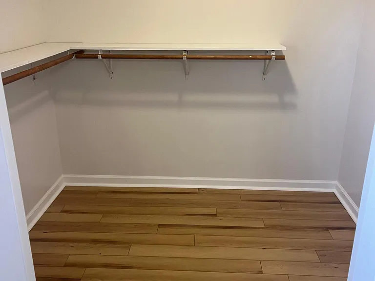 1031 Sunvalley Cir #1031 — Photo 18