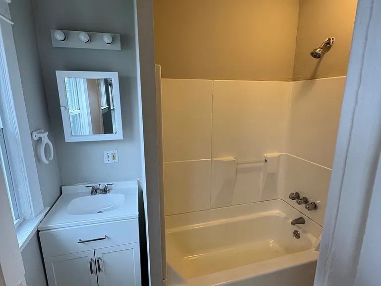 7923 Connecticut Ave — Photo 4