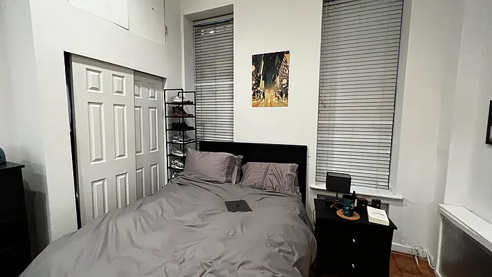 Rented by HOLTON REAL ESTATE INC. | media 21