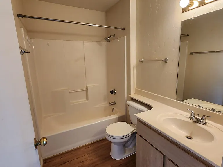 4581 McClintock Cir #B — Photo 10