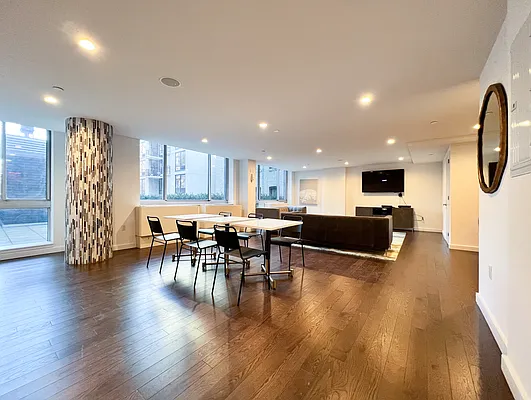 Rented by Kahen Properties | media 32