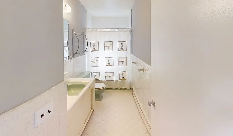 11859 N Main St #4 — Photo 17