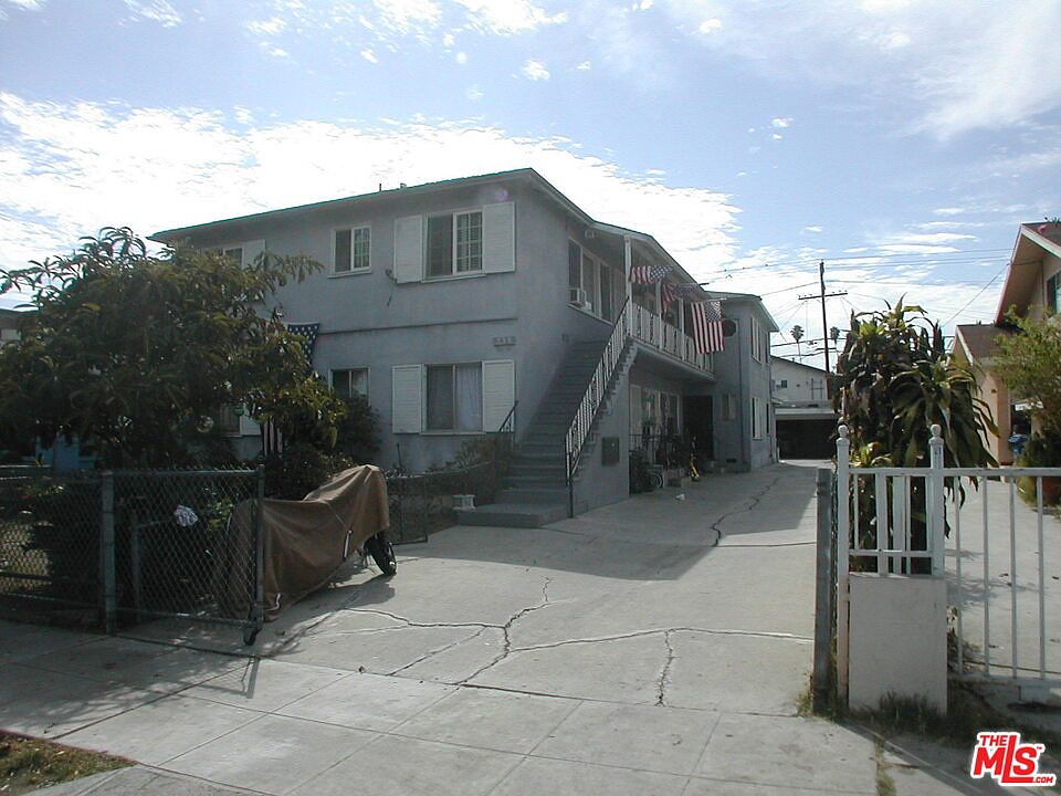 1st image of 833 N Kingsley Dr #5