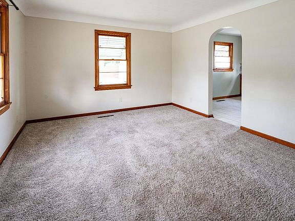 2nd image of 1704 Croghan St