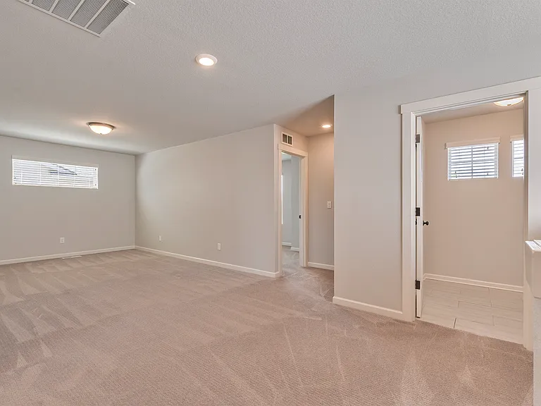 2073 Silverstone Dr — Photo 11