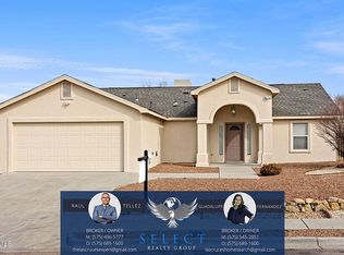 2052 Fran Dr, Las Cruces, NM 88007
