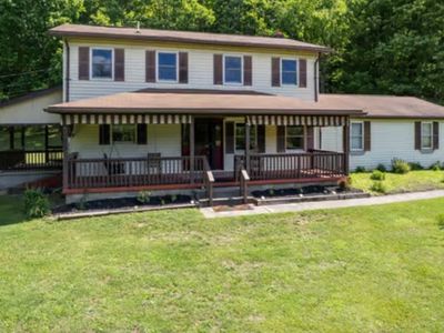 567 Leasure Ln, Tarentum, PA, 15084