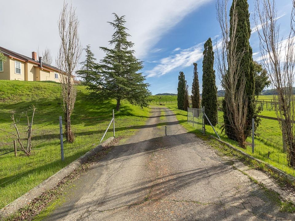 4945 D St, Petaluma, CA 94952 Zillow