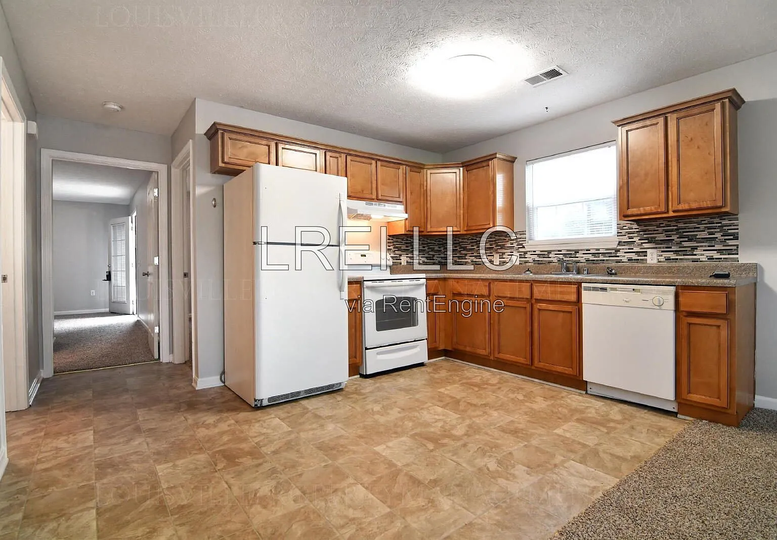 2 bed, 2.0 bath, 900 sqft, $975 — Photo 3