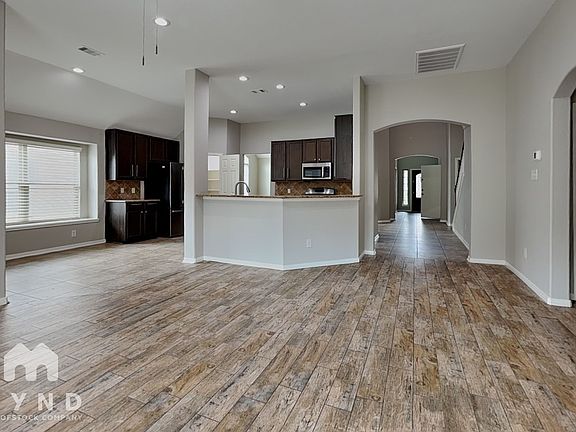 3rd image of 20818 Falcon Hill St