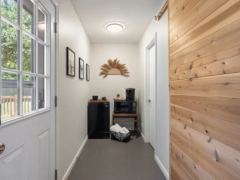 7514 Delafield Ln — Photo 13