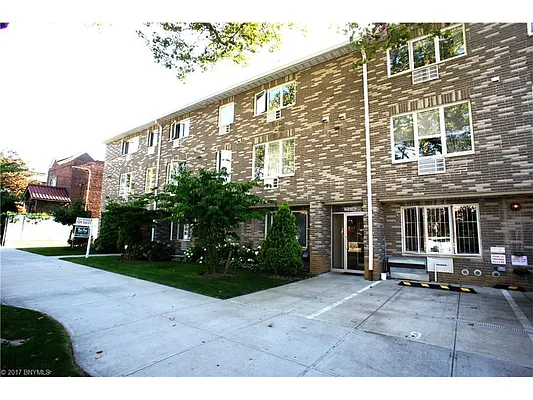 Sold by Ben Bay Realty Co | media 1