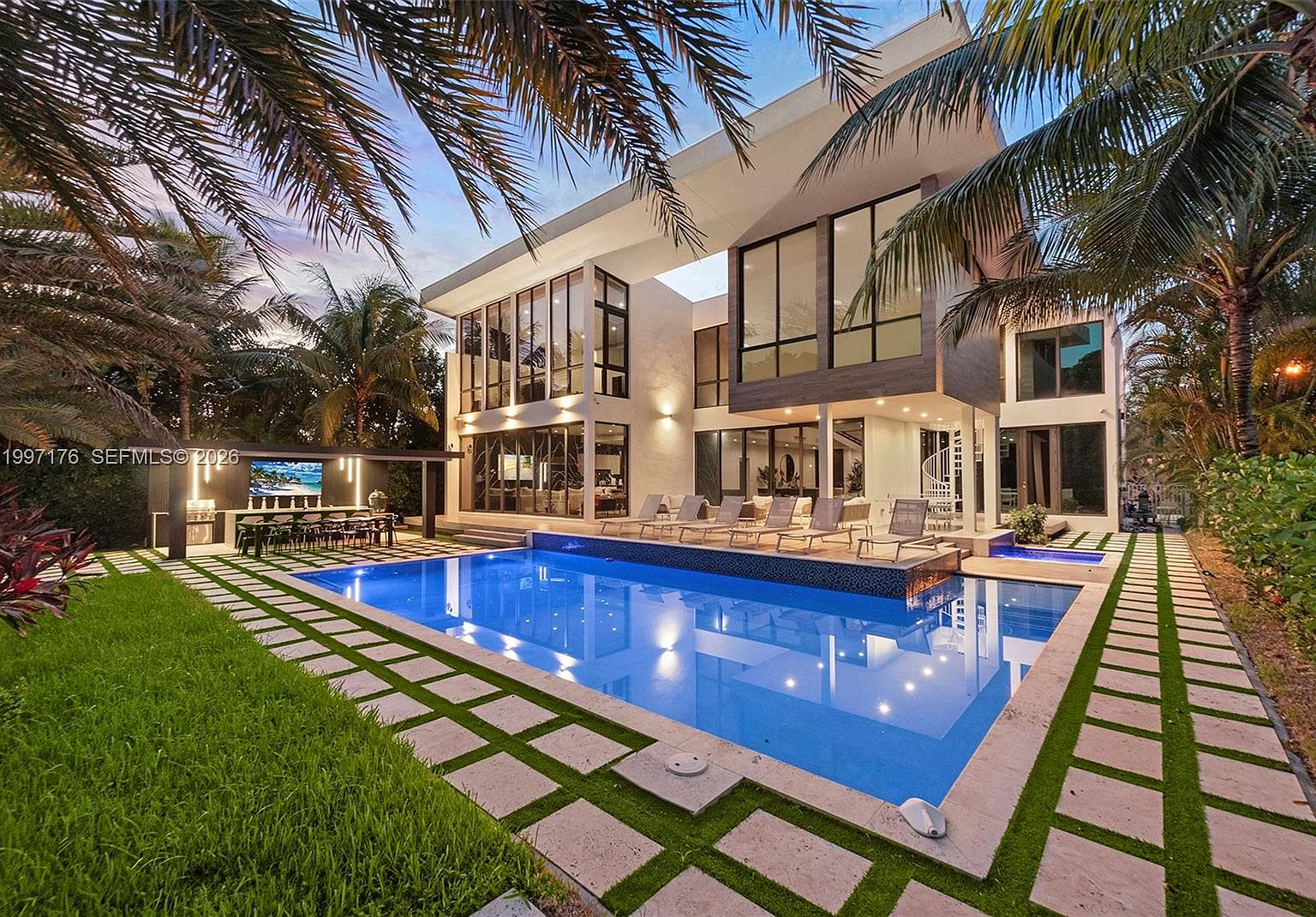 521 Holiday Dr, Hallandale, FL 33009 | MLS #A11997176 | Zillow