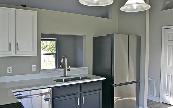 2nd image of 2608 Beal St