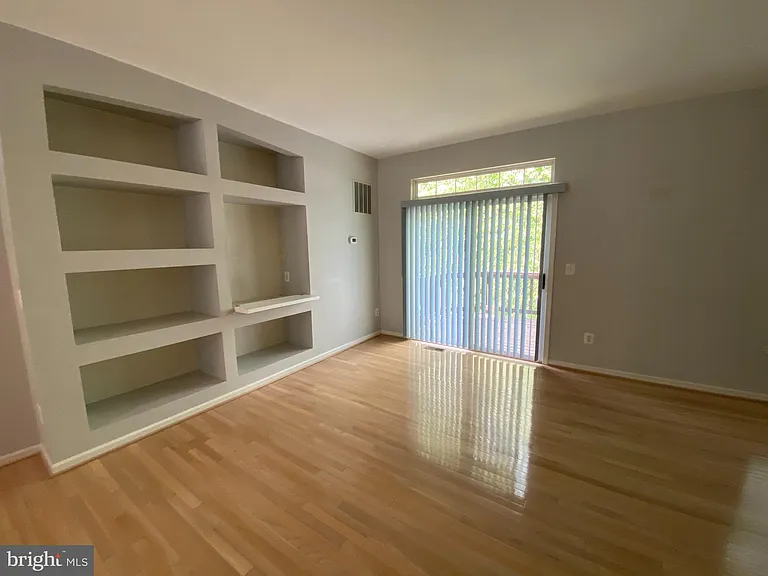 4110 Flower Box Ct — Photo 3