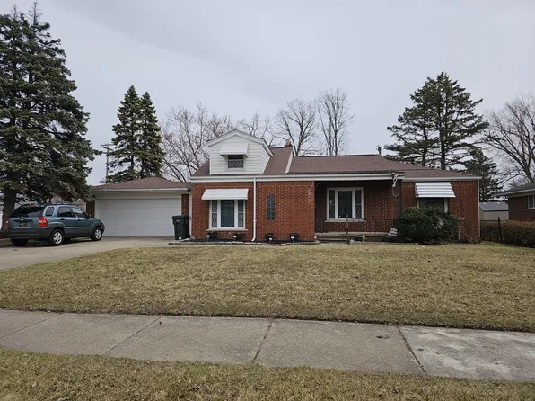29940 Elmgrove St, Saint Clair Shores, MI 48082