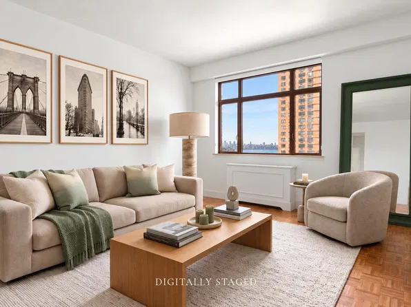350 Albany St APT 15F, New York, NY 10280