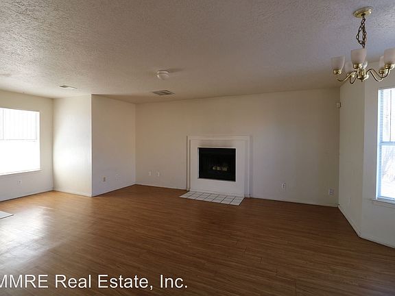 3rd image of 144 Casita Vista Pl NW