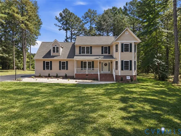 20005 Oak River Dr, South Chesterfield, VA 23803