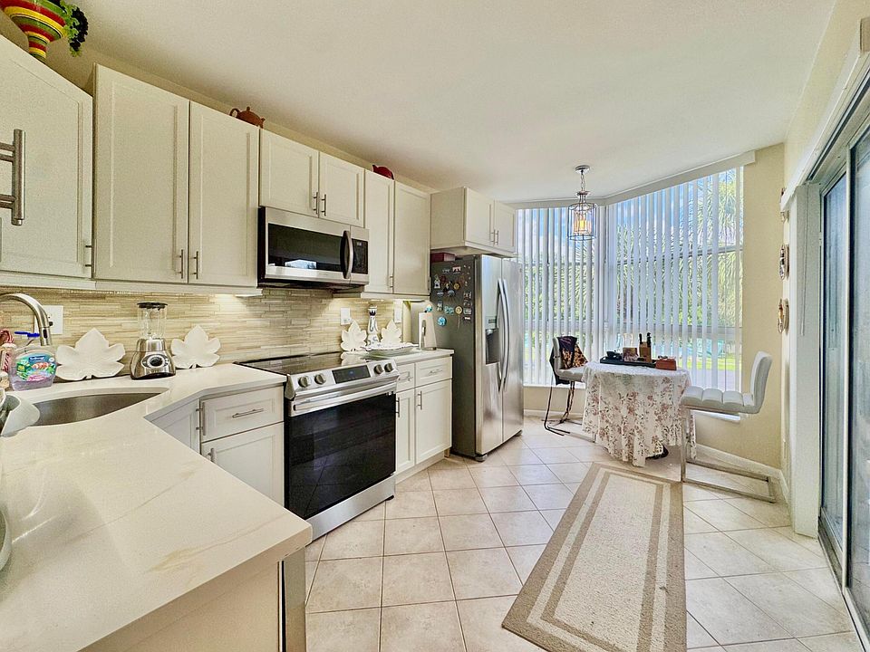 1st image of 5910 Morningstar Circle #306