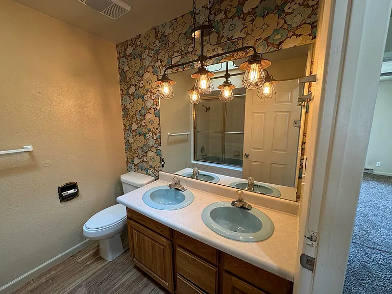 405 Roxy Ln #1 — Photo 11