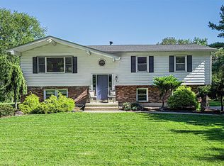 34 Waterbury Road, Warwick, NY 10990
