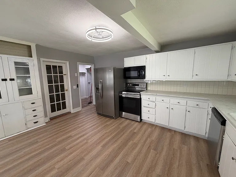 428 Lucas Creek Rd — Photo 31