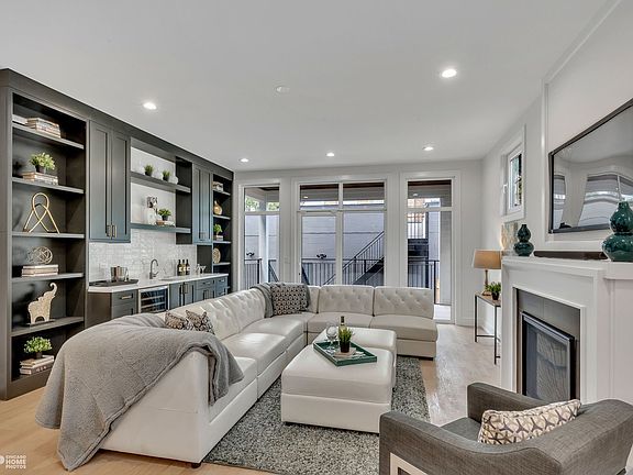 5th image of 2140 N Sawyer Ave #1