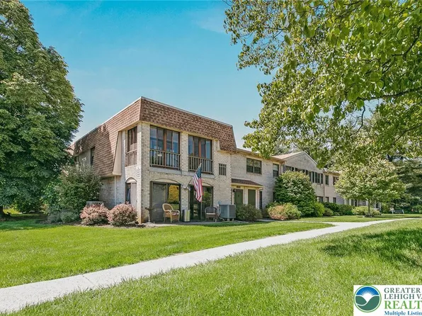 2940 Aronimink Pl, Macungie, PA 18062