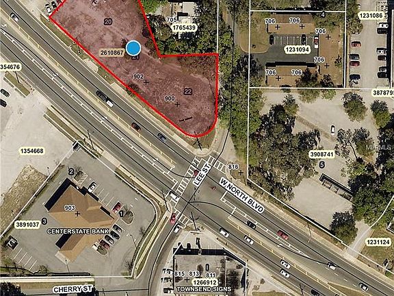 3rd image of 900 W North Blvd