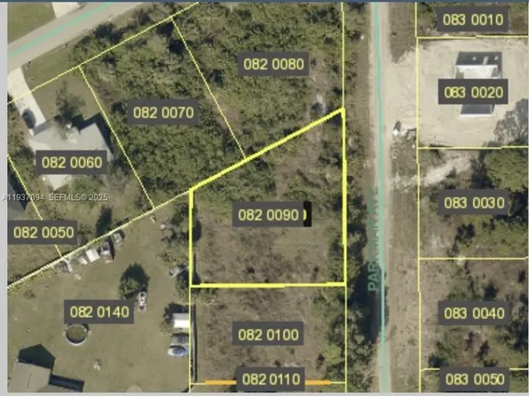 428 Parkman Ave, Lehigh Acres, FL 33974