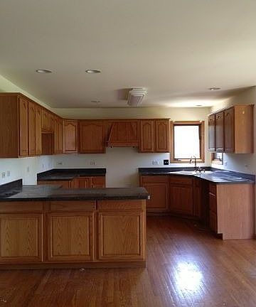 5th image of 11396 Laura Ln