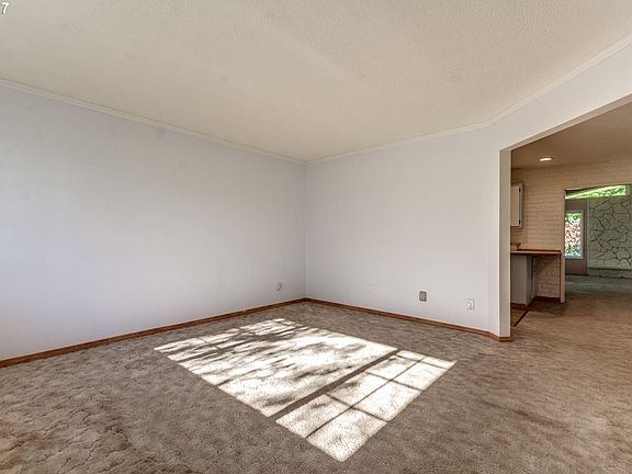 5th image of 7210 Louisiana Dr