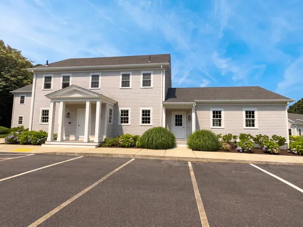 100 Dillingham Ave #A101, Falmouth, MA 02540