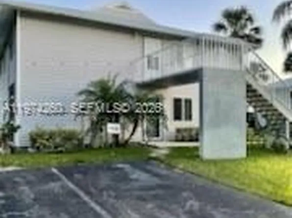 150 SE Village Dr #150, Pt Saint Lucie, FL 34952