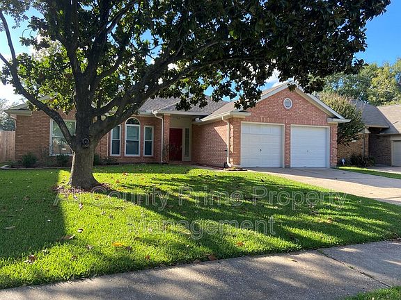 2nd image of 1511 Bob White Ln