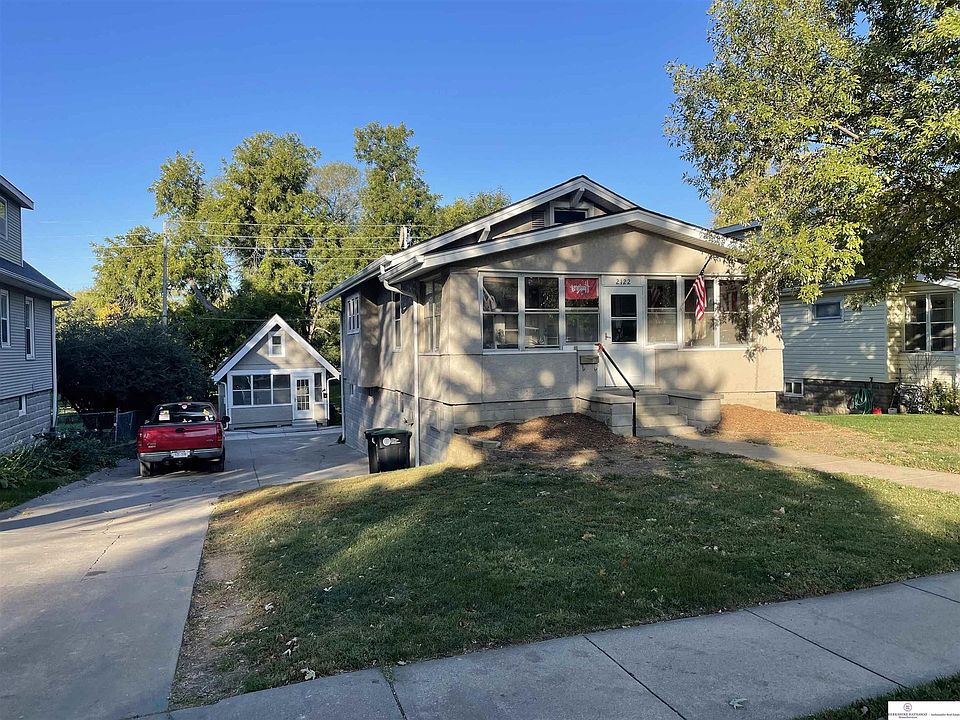 1st image of 2122-2124 S 35th Ave