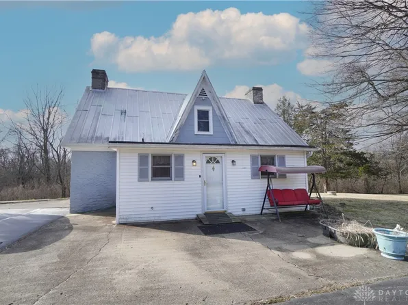 6738 Olive Branch Rd, Oregonia, OH 45054