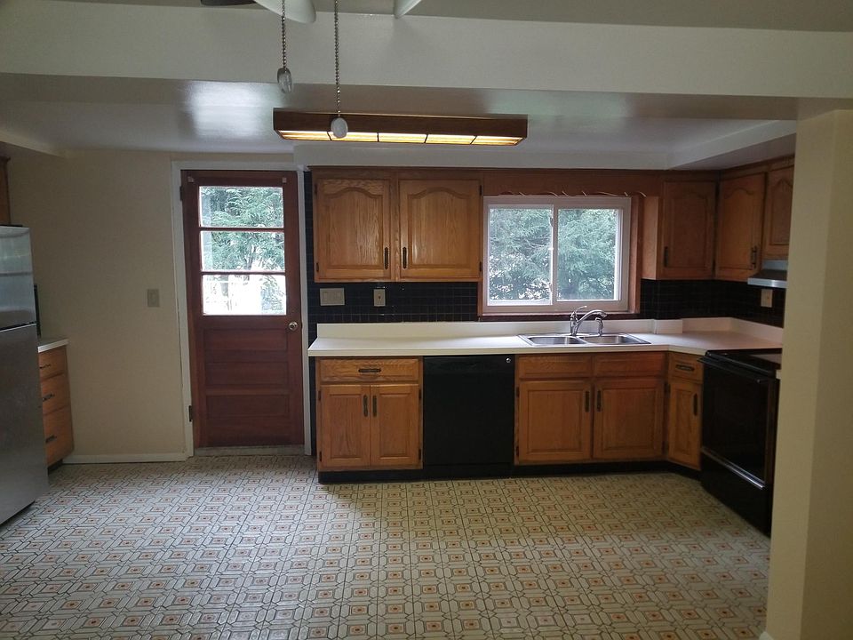 Walk into kitchen from patio.