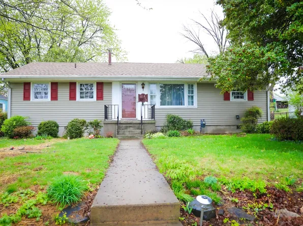 213 Edward Ave, Waynesboro, VA 22980