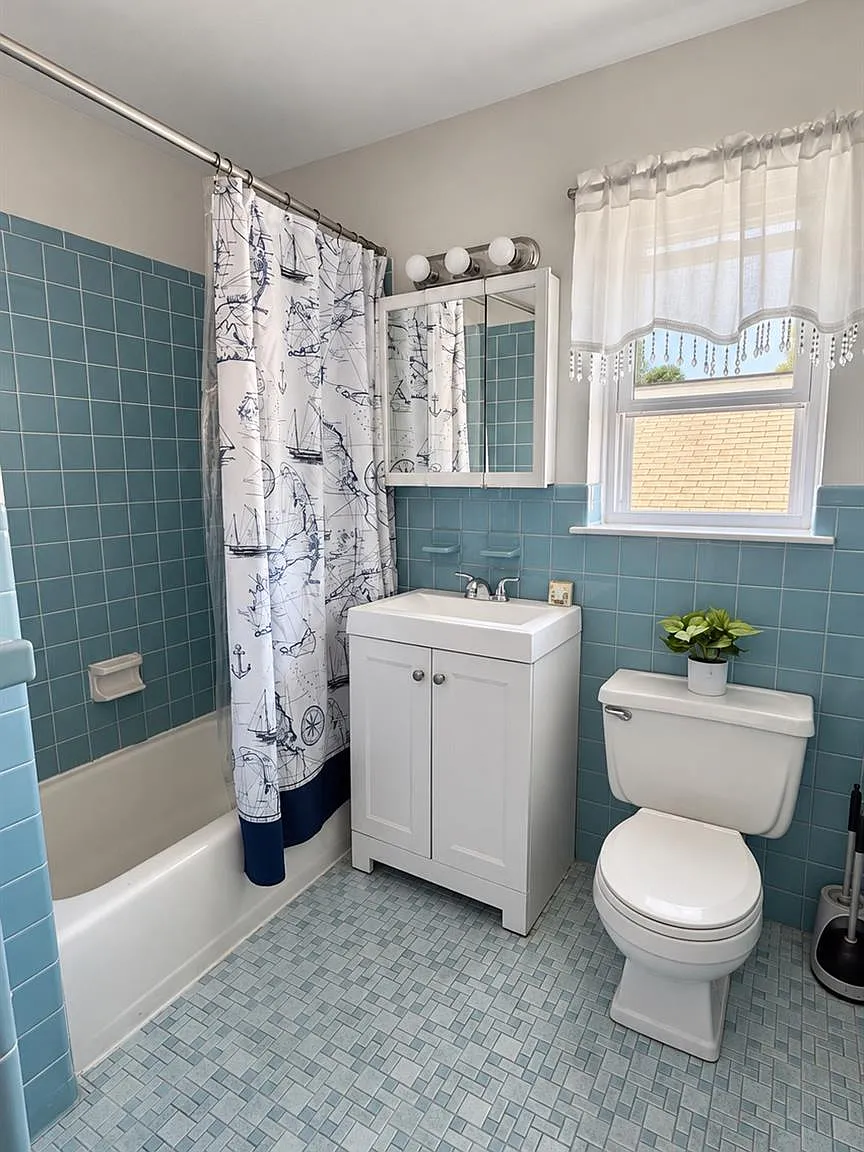 1 bed, 1.0 bath, 700 sqft, $2,000 — Photo 4