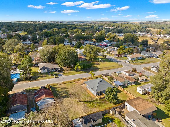 3rd image of 15034 Lee Ave
